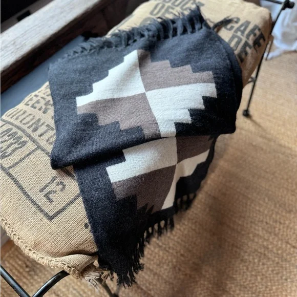 Alpaca wrap